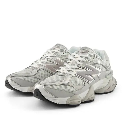 New Balance 9060 Gris plateado U90606MU
