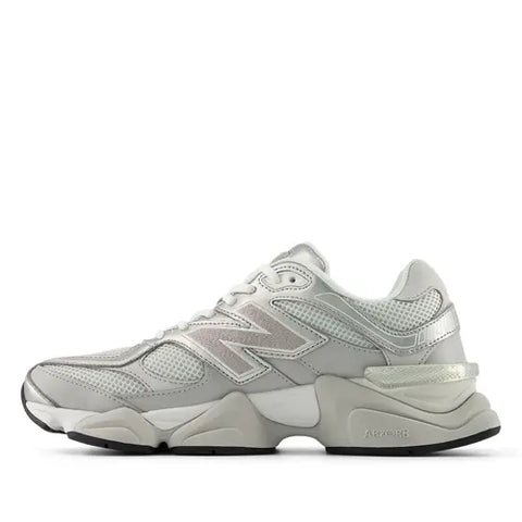 New Balance 9060 Gris plateado U90606MU