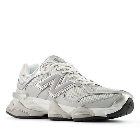 New Balance 9060 Gris plateado U90606MU
