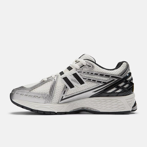 New Balance 1906R Plateado metálico M1906RER